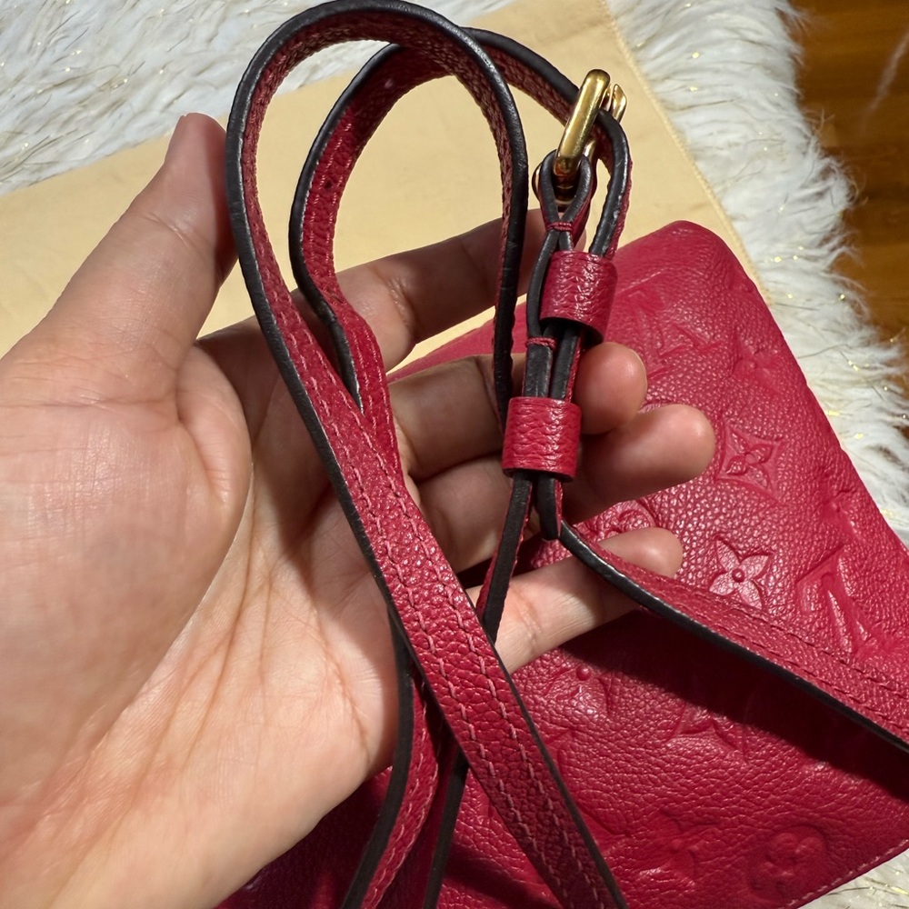 Louis Vuitton Twice Empreinte Messenger sling Fushia Pink w/ Duster & Card auth. - Picture 4 of 16